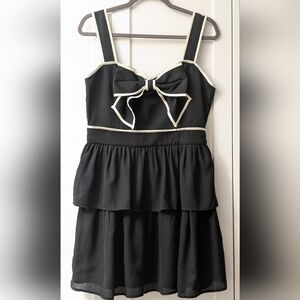TCEC, Black Bow front tiered Mini dress with Cream Trim, Size Large. NWOT.